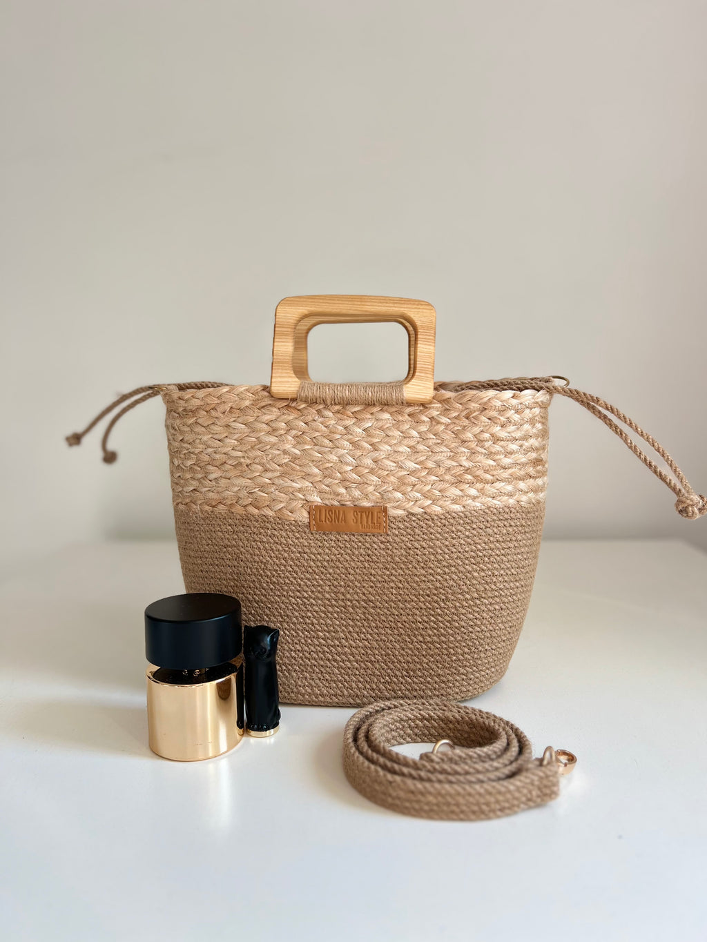 Torba Wikliny i Juty — naturalna torba boho z drewnianym uchwytem i paskiem, ręcznie robiona, LISNA STYLE